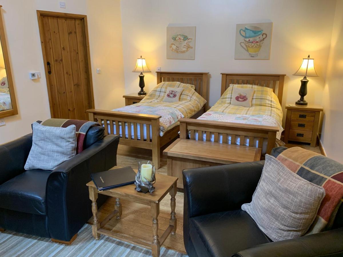 Hotel The Reindeer Retreat Buttercup Twin Kidwelly Zewnętrze zdjęcie
